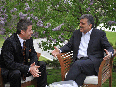 Cumhurbaşkanı Gül TRT'de Metin Şentürk'ün Konuğu